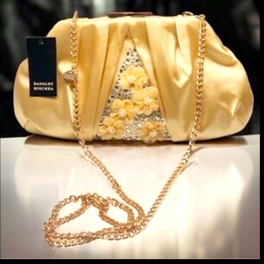 Badgley Mischka Gold Clutch Vintage Elegant Style Floral Pearls Rhinestones NWT